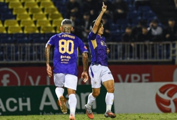 Hùng Dũng phải nhận thẻ đỏ đầu tiên trong sự nghiệp