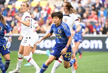 ĐT Việt Nam đối đầu sao Chelsea tại giải châu Á