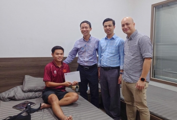 VFF có hành động ấm lòng với cầu thủ U19 Việt Nam chấn thương