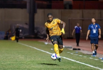 HLV Thanh Hóa lên tiếng về ngoại binh sắp nhập tịch bất ngờ rời đội