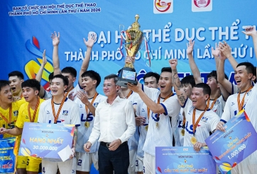 Thủ môn top 10 thế giới cùng đội bóng Việt Nam lên ngôi vô địch futsal