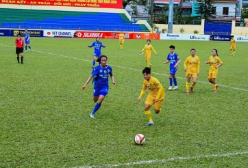 Bích Thùy lập hat-trick, Thái Nguyên T&T ngược dòng không tưởng