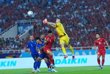 Thủ môn hay nhất AFF Cup đối mặt thử thách lớn ở ĐT Việt Nam