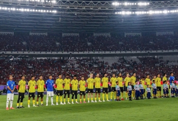 CĐV Malaysia bất ngờ rơi vào tình cảnh đặc biệt sau đại chiến với Indonesia