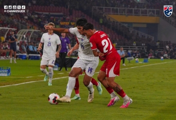 CĐV Thái Lan vỡ oà khi đội nhà hạ Indonesia để vô địch FIFA ASEAN Cup