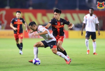 Sao Việt kiều gặp vấn đề, HLV Kim Sang Sik thêm nỗi lo