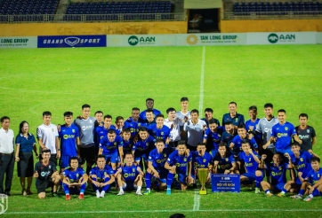 Hai trụ cột ĐT Việt Nam có danh hiệu đầu tiên trong năm 2022