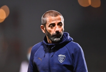 HLV của đội Ligue 2 thừa nhận không biết Quang Hải là ai