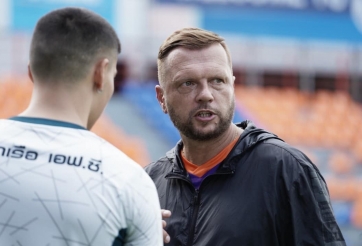 Thi đấu bết bát, Madam Pang bổ nhiệm HLV mới cho đội bóng của mình