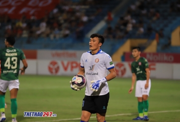 VIDEO: Bùi Tiến Dũng lại đứng giữa lằn ranh người hùng - tội đồ