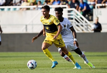 Đồng đội Quang Hải 'thở phào' khi Pau FC có 3 điểm đầu tiên