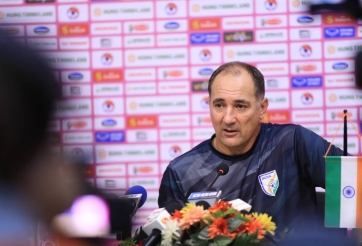 HLV Ấn Độ: 'Tôi không ấn tượng với cầu thủ nào của ĐT Việt Nam'