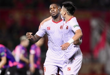 'Siêu tiền đạo' của Hải Phòng san bằng thành tích khủng của Anh Đức