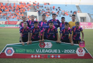 Đối thủ gặp bất lợi cực lớn, tặng vé trụ hạng cho CLB Nam Định?