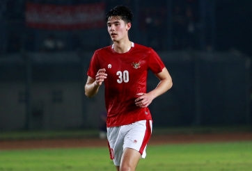 HLV Indonesia đích thân sang Anh, thuyết phục siêu sao về đá AFF Cup