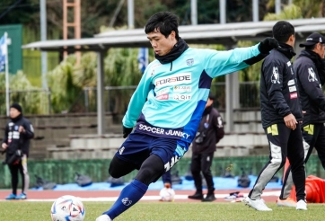 Công Phượng làm khán giả bất đắc dĩ, Yokohama FC suýt tạo nên địa chấn