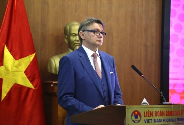 HLV Philippe Troussier nói điều bất ngờ về U23 Việt Nam ở siêu giải đấu