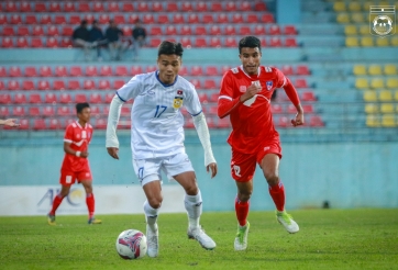 'Hàng xóm' ĐT Việt Nam thua dễ, nhận kết đắng trên BXH FIFA