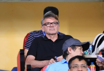 HLV Troussier 'chạy show' vì SEA Games, sao HAGL lập tức bắn tín hiệu