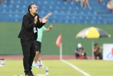 HLV châu Âu khen ngợi hết lời thầy mới của Tiến Linh