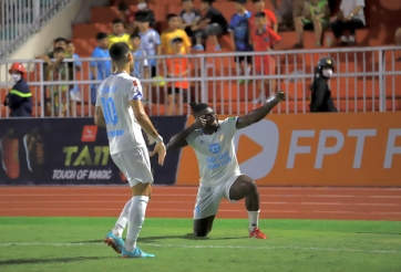 Đại gia V-League thay ngoại binh, quyết lột xác để đua vô địch