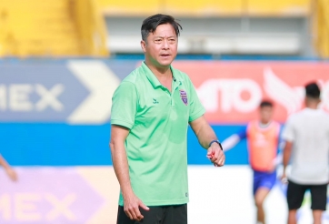 HLV Bình Dương: 'Tôi muốn đá tấn công nhưng cầu thủ thì không'
