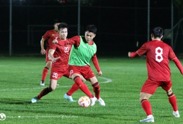 VIDEO: ĐT Việt Nam tập buổi đầu trên đất Hàn Quốc