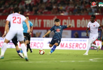 HAGL gỡ hòa siêu kịch tính trong trận cầu 100 phút