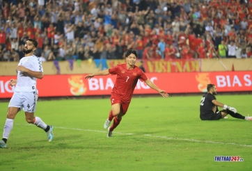 Tiền đạo ĐT Việt Nam được 1 loạt ông lớn mời về nước