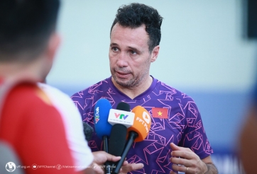 HLV ĐT Việt Nam nhận xét thẳng thắn về Thái Lan