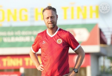 VPF ra thông báo về HLV Mano Polking và CLB CAHN