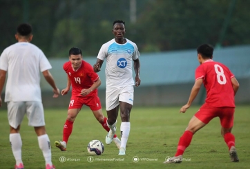 ĐT Việt Nam và nỗi lo lắng ở hàng thủ dù thắng CLB Nam Định