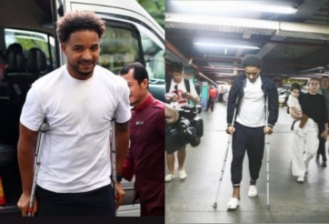 Xuân Son phải chống nạng đến Lễ trao giải QBV Việt Nam