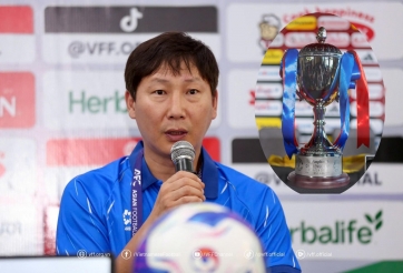 Đánh bại MU, HLV Kim Sang Sik chính thức có thêm 1 danh hiệu