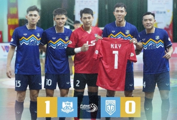 Lỡ SEA Games, thủ môn số 1 Việt Nam được đồng đội làm 1 điều