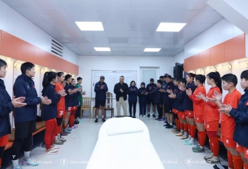 ĐT nữ Việt Nam nhận doping tinh thần trước SEA Games 33