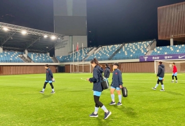 ĐT nữ Việt Nam làm điều không thể thiếu trước trận gặp Trung Quốc