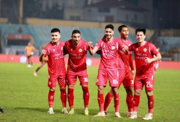 Vòng 14 V-League: CAHN thăng hoa, căng thẳng nhóm cuối