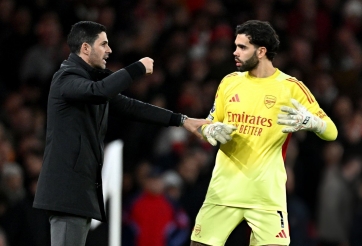 Arteta: 'Tim tôi như ngừng đập khi Raya cứu thua cho Arsenal'