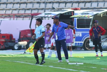 HLV Nhật Bản khẳng định tuyển Việt Nam sẽ đá phản công với Thái Lan