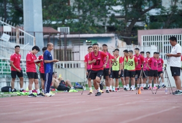 1 trọng tài Việt Nam không vượt qua bài kiểm tra thể lực