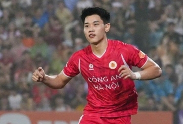 Trực tiếp bóng đá CAHN 4-1 SLNA: Đình Bắc lập hattrick