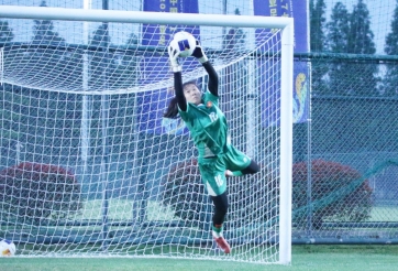 Thủ môn U17 Việt Nam tự tin trước trận tranh vé đi World Cup