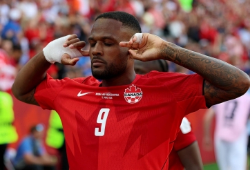 Cyle Larin: Từ người bị bỏ quên đến ngôi sao cứu cả Canada