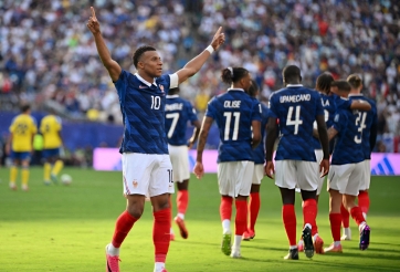 Mbappe bắt kịp Messi, Pháp đại thắng Thuỵ Điển để vào vòng 1/8 World Cup