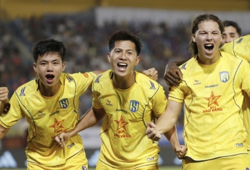 V-League đảo chiều chóng mặt, loạt ông lớn đồng loạt ngã ngựa