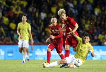 CĐV ĐNÁ đồng loạt réo tên ĐT Việt Nam khi Thái Lan chỉ dám gặp Brunei