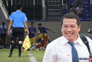 Trưởng ban trọng tài VFF: 'Thông cảm được cho pha vào bóng của Văn Quyết'