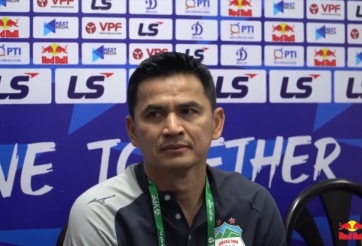 Kiatisak nói gì sau chiến thắng nghẹt thở của HAGL?