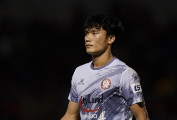 HLV TP.HCM: 'Thủ môn Bùi Tiến Dũng không lười biếng!'